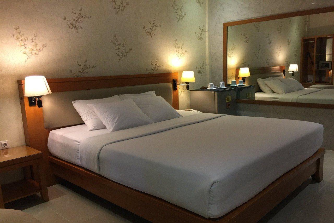 Febri'S Hotel & Spa Kuta  Ngoại thất bức ảnh
